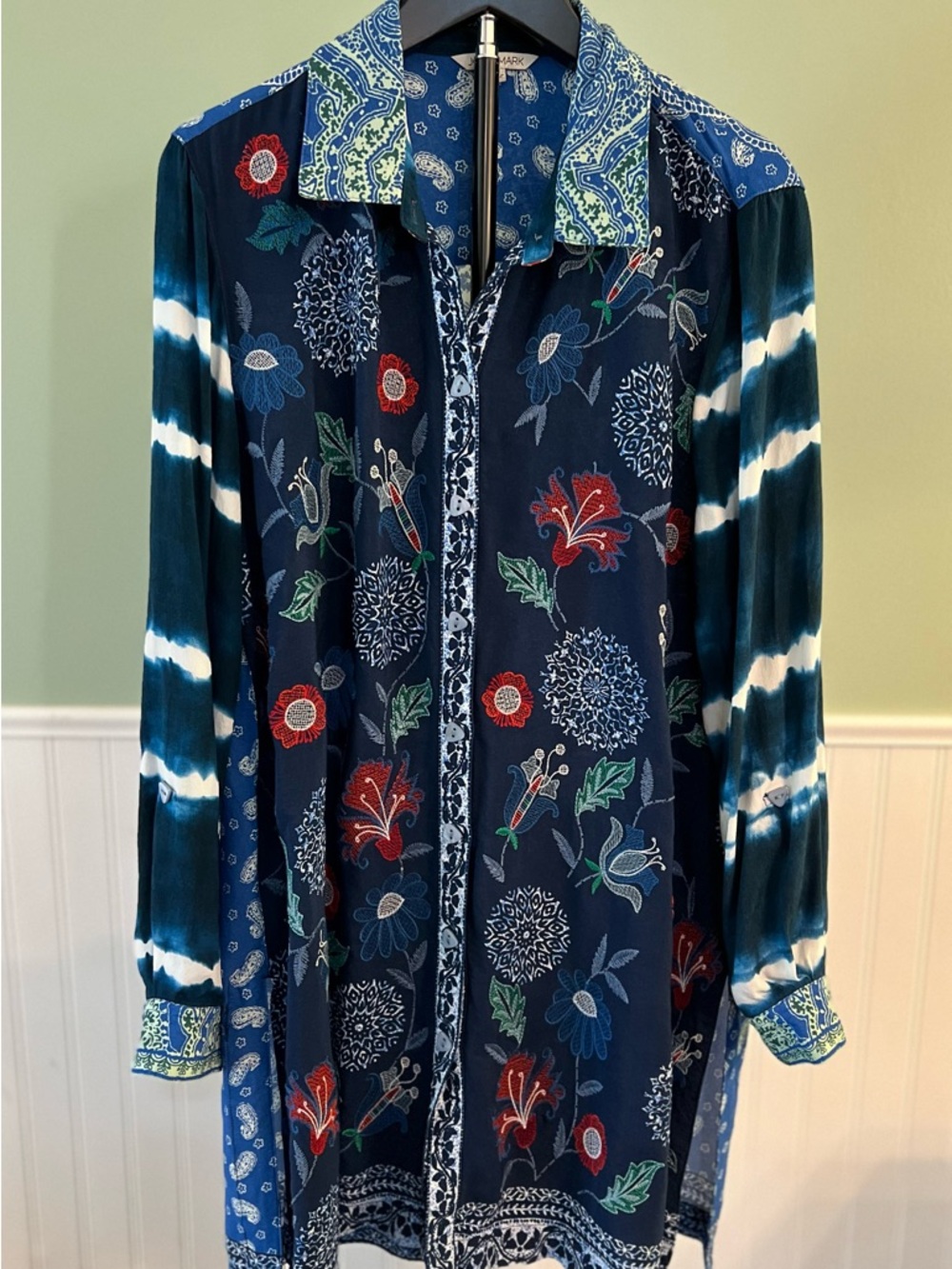John Mark Embroidered Tunic Top Womens M Floral Mixed Print Button Split Seam*